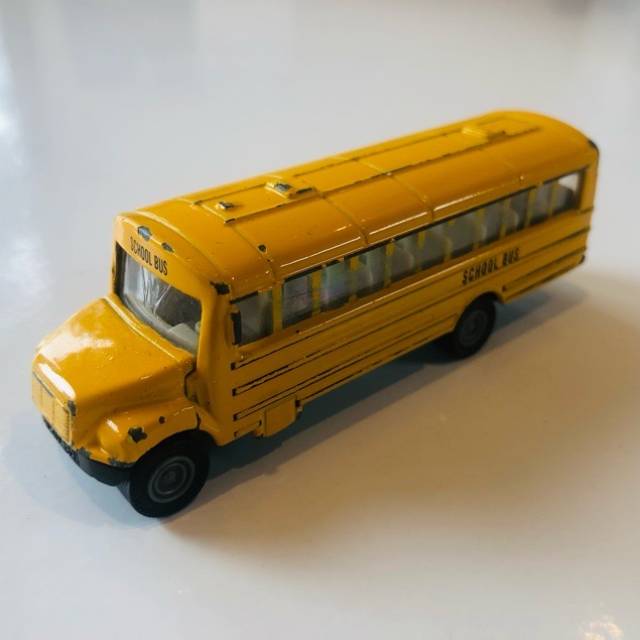 Siku School Bus 2589