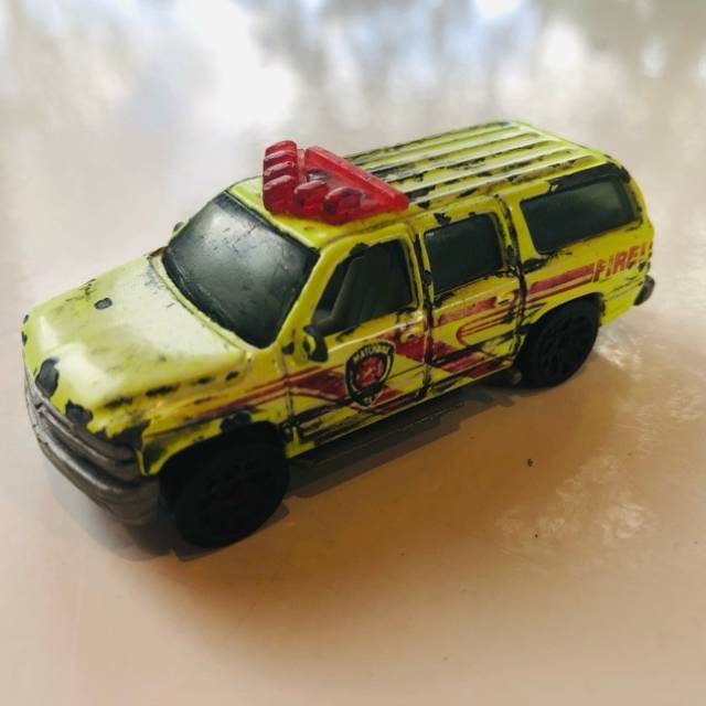 MB 2000 Chevrolet Suburban 1999