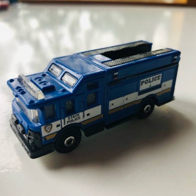 MB Hazard Squad 2009 Police MB996