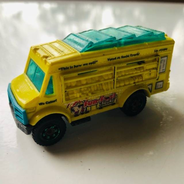 MB Food Truck 2014 MB889
