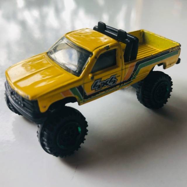 MB Chevy K-1500 Pickup 1993 MB243