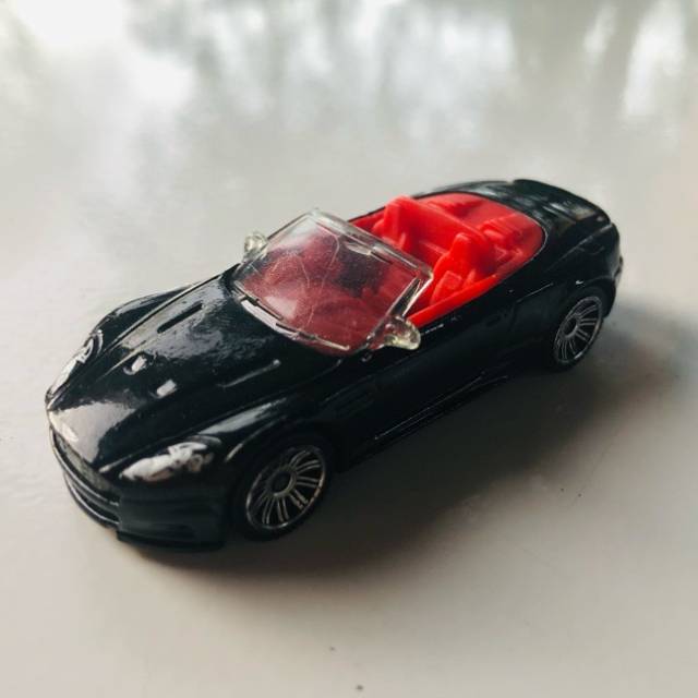 MB Aston Martin DBS Volante 2011 MB823