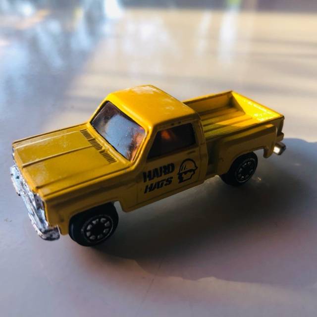 Yatming Chevy Truck Hard Hats