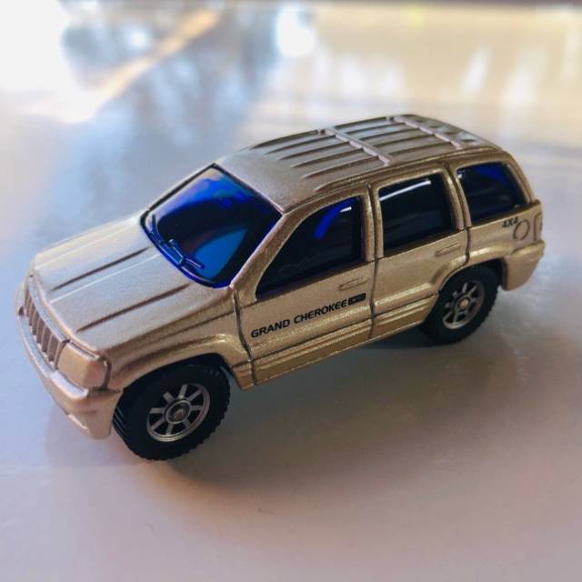 Maisto 1999 Jeep Grand Cherokee