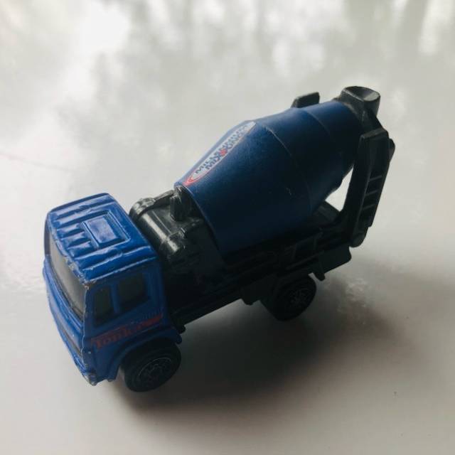 Maisto Cement Truck 2000