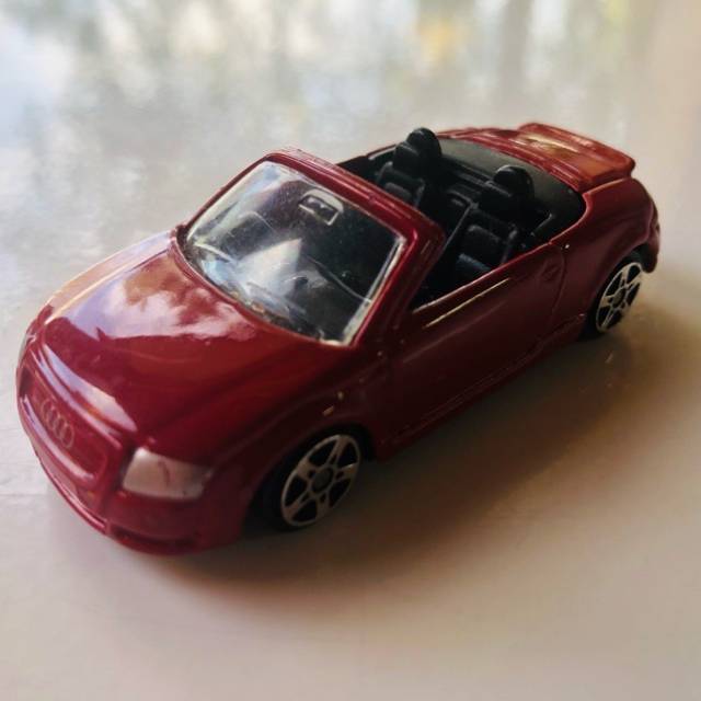 Maisto Audi TT Roadster 11409