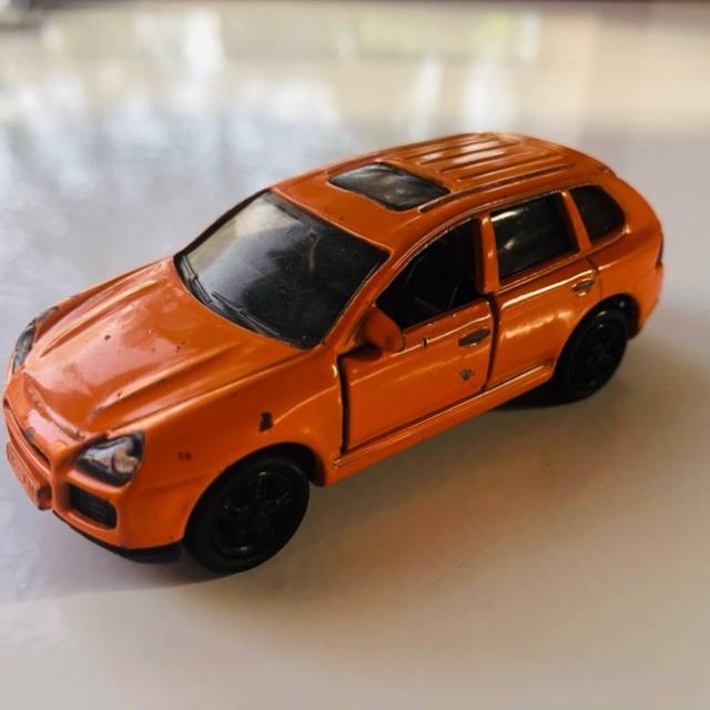 Siku Porsche Cayenne Turbo