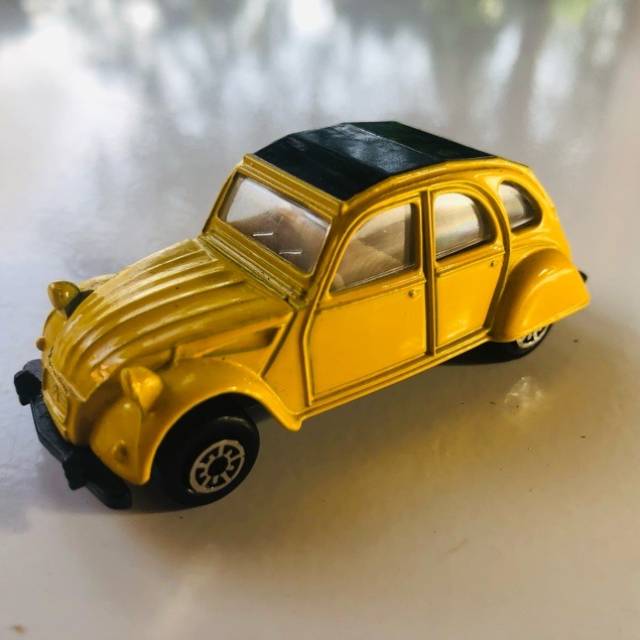 Maisto Citroen 2CV