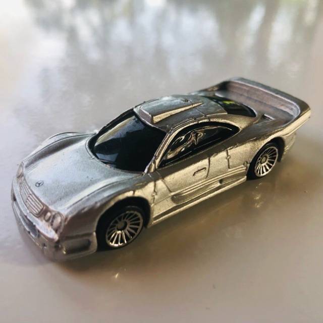 Maisto Mercedes CLK GTR Street Version