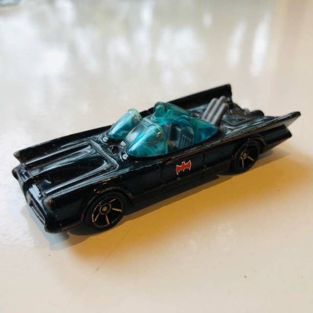 HL Mattel Batman 66 TV Series Batmobile s06...