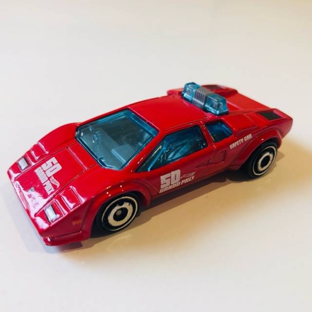 HL Lamborghini Countach Pace Car Red FJV79 2...