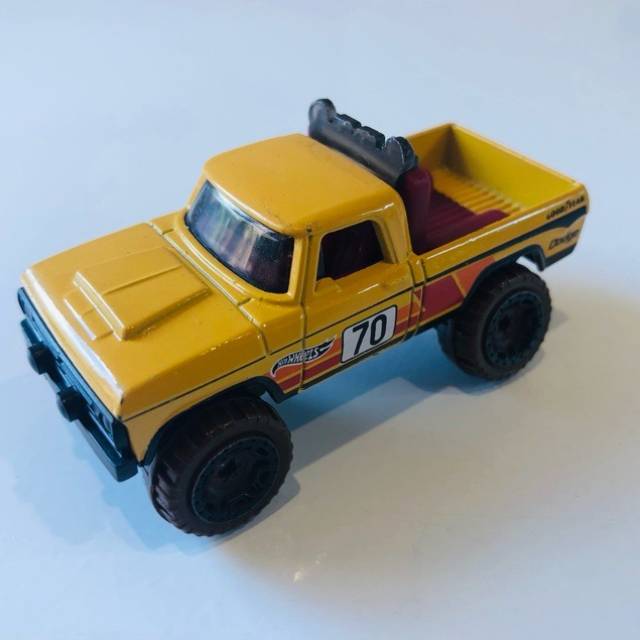 HL ‘70 Dodge Power Wagon Mustard GHC39 201...