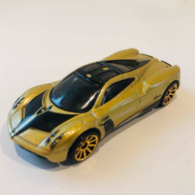 HL Pagani Huayra Gold 2012 Malaysia