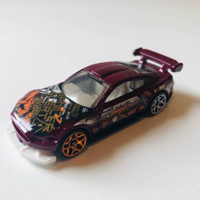 HL Custom ‘18 Ford Mustang Maroon FYB67 20...