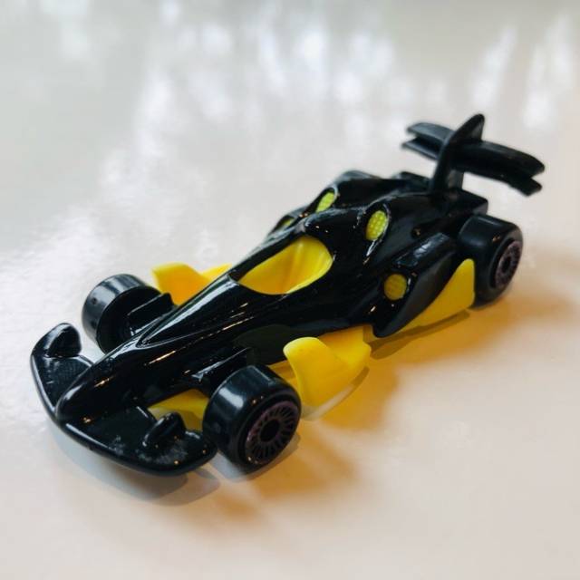 HL McDonalds BlackYellow Speed Racer