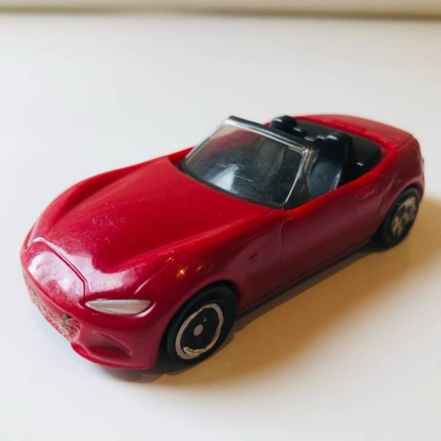 Tomica McDonalds MX5 Mazda 2017