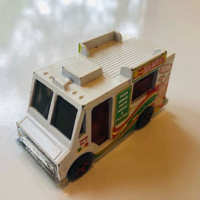 HF White Food Truck 5904 1983 Malaysia