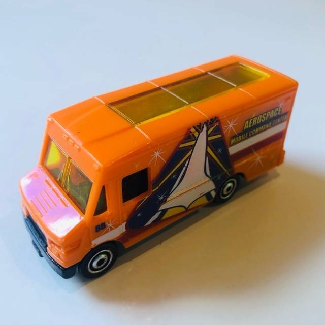 MB Express Delivery Aerospace Orange 2009