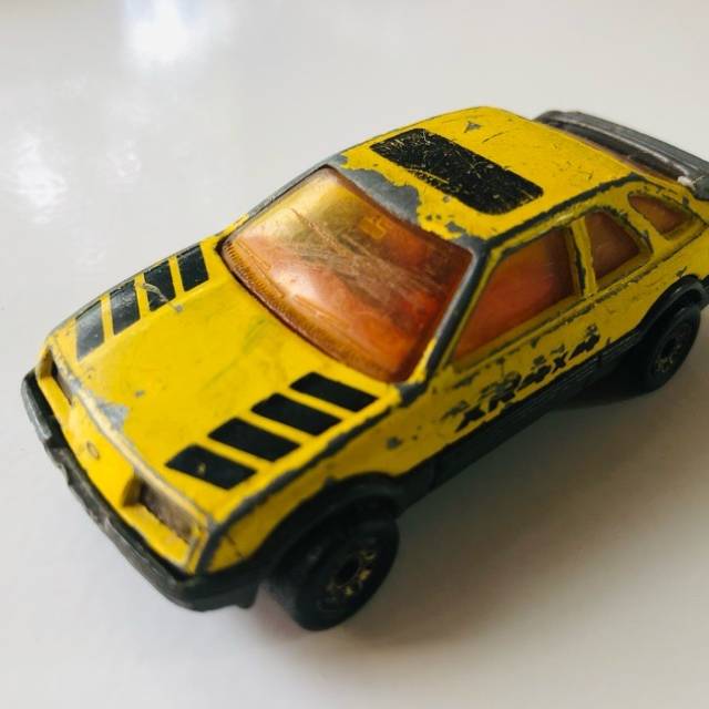 MB Ford Sierra XR4 Yellow 1983