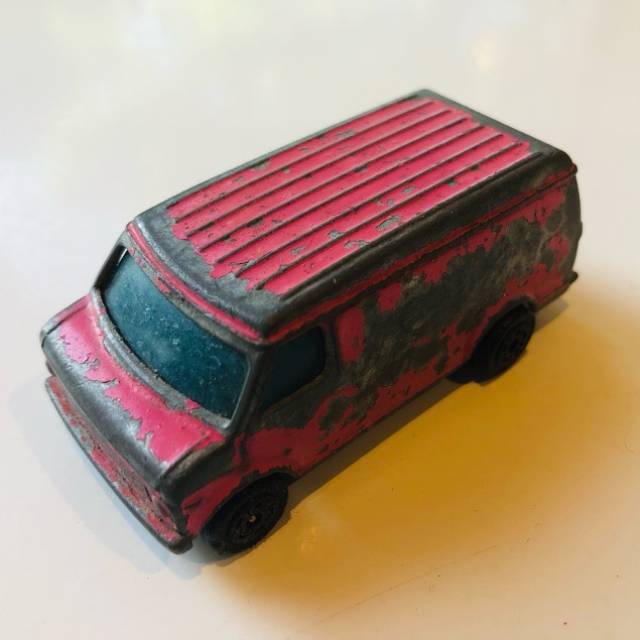 Corgi Juniors Chevrolet Van ( Pink)