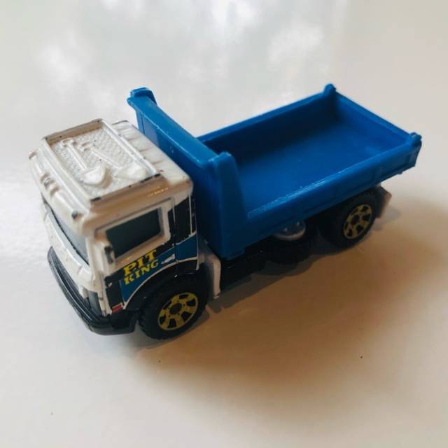 MB Pit King Truck 2011 White Blue MB828