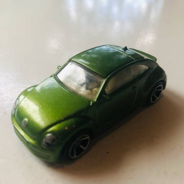 HL Green Volkswagen VW Beetle V5312 20122013