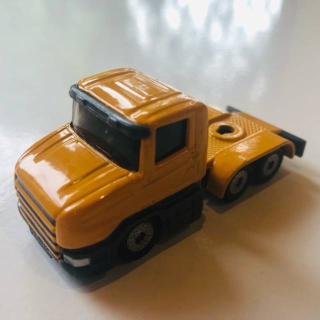 Siku Truck Yellow LR15259
