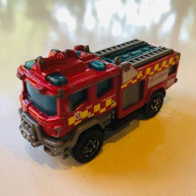 MB Blaze Blitzer Fire Truck MB881 2012