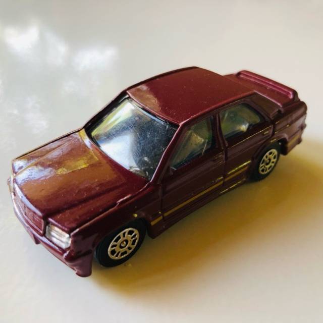 Corgi Mercedes 190 RCS 30, Maroon