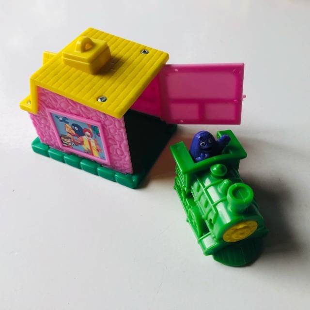 McDonalds - 1993 Village Collectible House T...