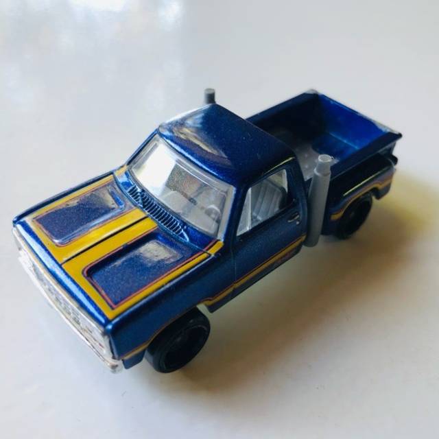 HL 1976 Dodge Li’l Red Express Truck Blue...