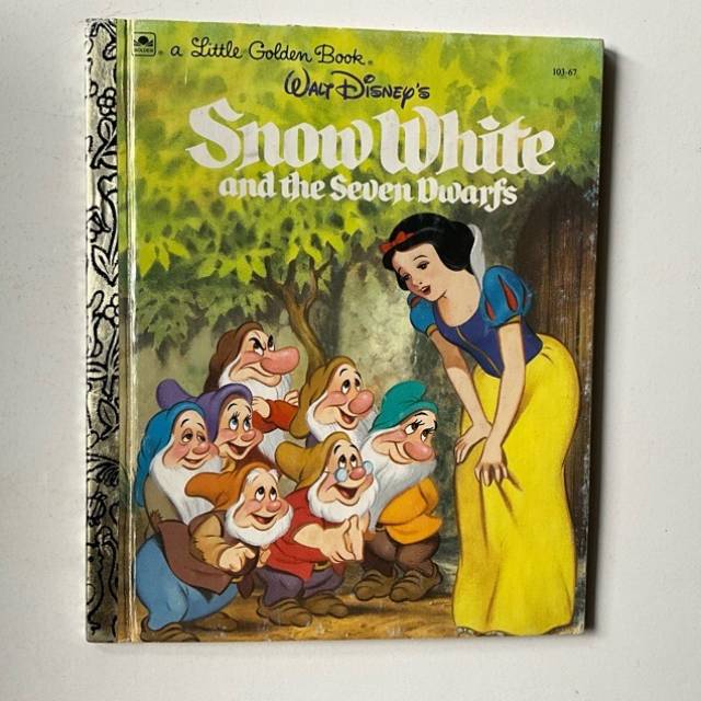 Golden Book - Walt Disney’s Snow White and...