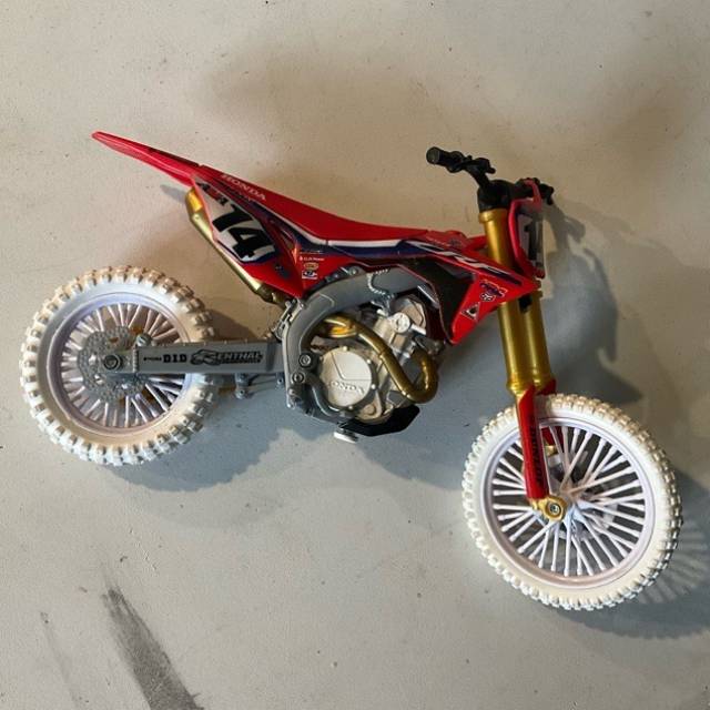 vintagetoy_31783.jpg