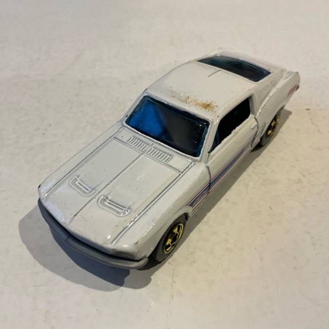 HL Ford Mustang White R7520 Malaysia