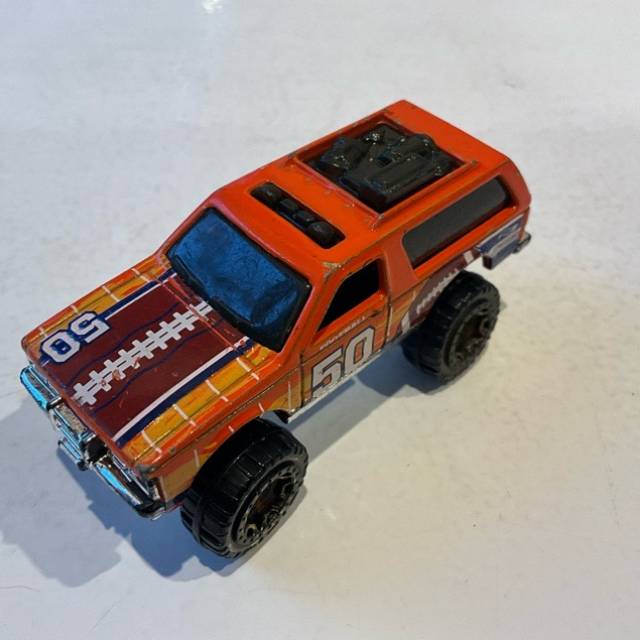 HL Chevy Blazer 4x4 Orange Football (50) 201...