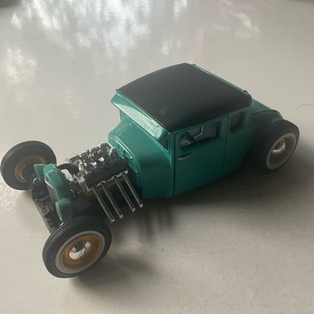 Maisto 124 - 1929 Ford Model A Hot ROD