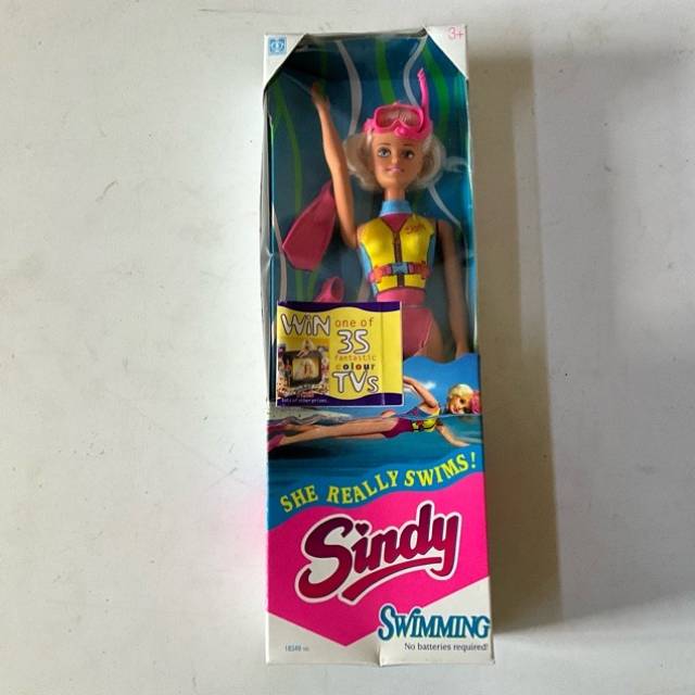 Hasbro Sindy Swimming Fashion Doll Sealed Bo...