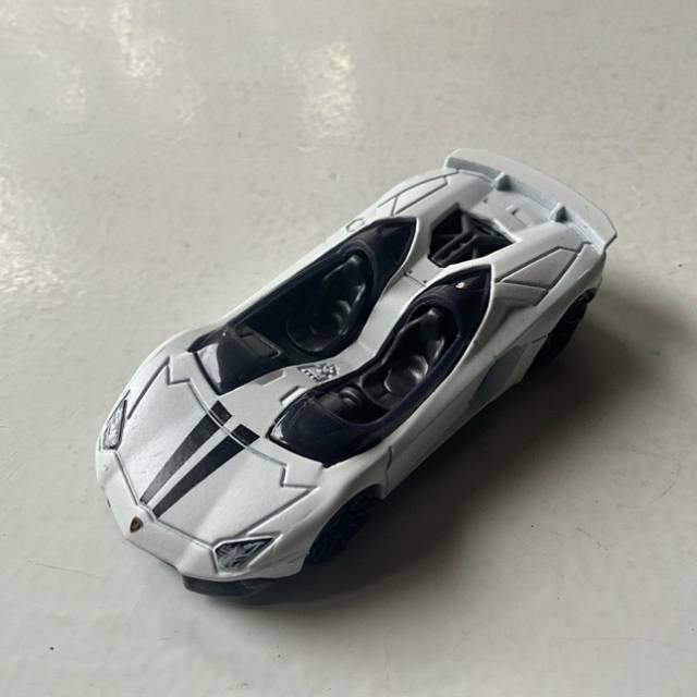 HL Lamborghini Aventador J White 2013 Indone...