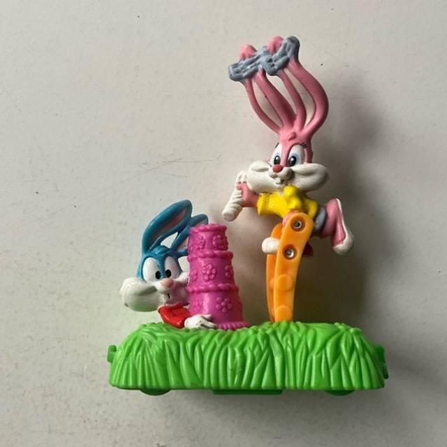 McDonald’s 1994 Tiny Toons Vintage Bugs Bu...