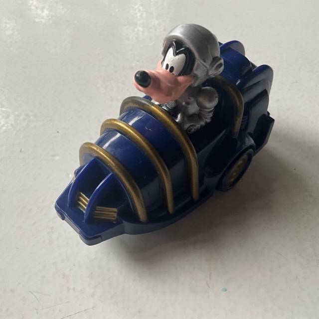 McDonald’s - Goofy Astro Rocket Tomorrowla...