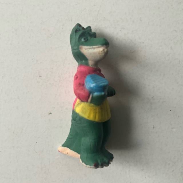 KFC - 1990’s TV Show Dinosaurs DISNEY (MUM...