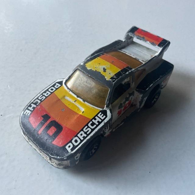 MB Racing Porsche 1983 White (10)