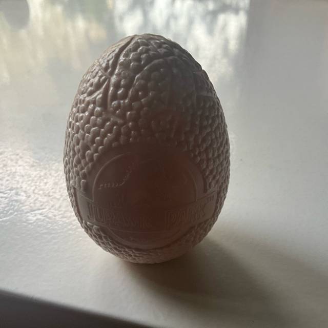 1992 Jurassic Park Dinosaur Toy Egg Candy co...