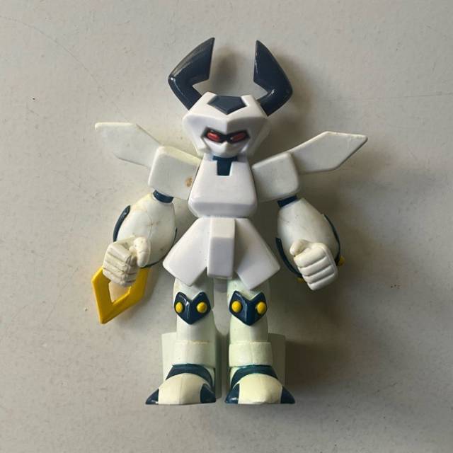 MEDABOTS WHITE TOY FIGURE (RARE)