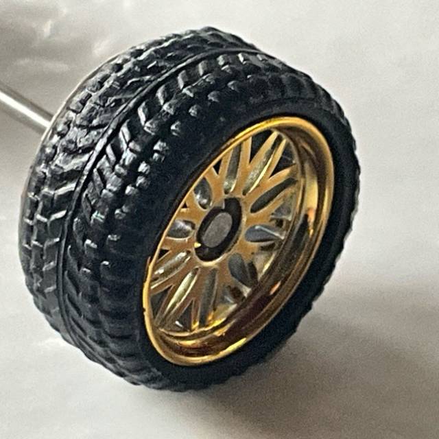 Custom Tyres Axle Set (Gold)