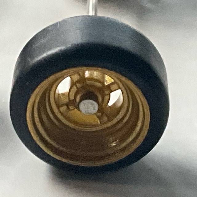 Custom Tyres Axle Set (Gold 4 spoke)