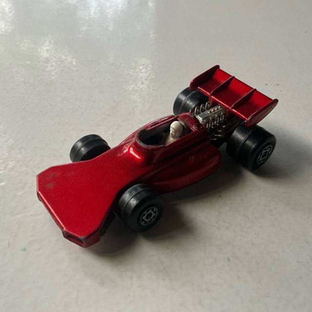 MB SUPERFAST Red TEAM MATCHBOX F1 CAR 1975