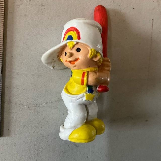 Rainbow Kids PVC toy Figurine- Baseball Play...