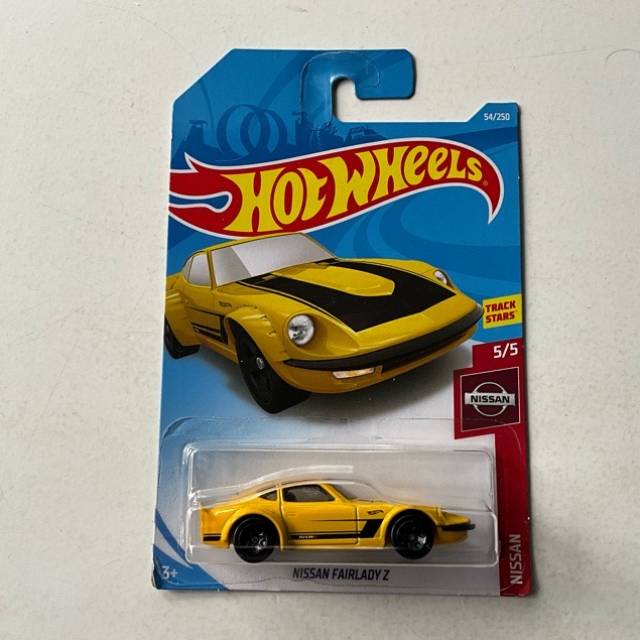 HW NISSAN FAIRLADY Z Yellow NISSAN No 54