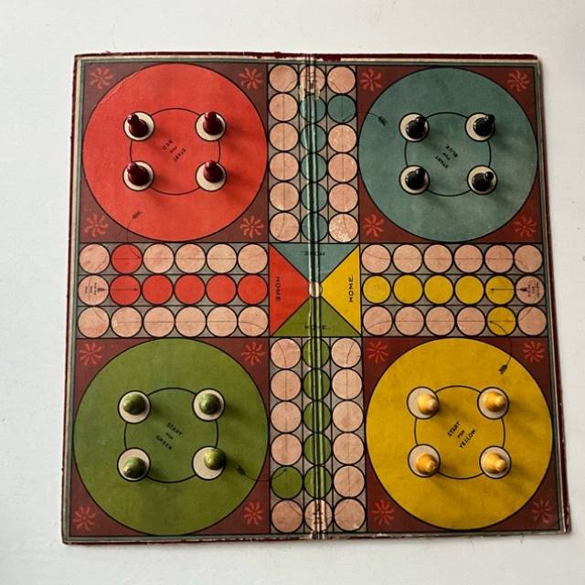 LUDO 1940’s - With Wooden Markers (PAM)